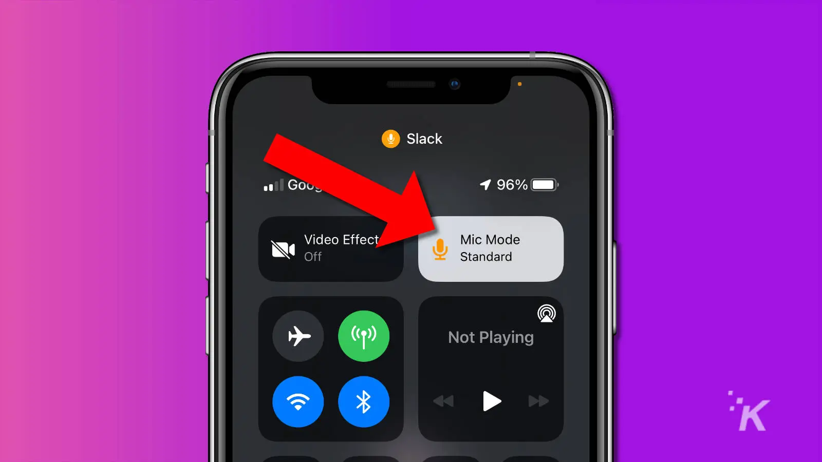 Captura de pantalla de iPhone que muestra la opción de modo de micrófono dentro del centro de control