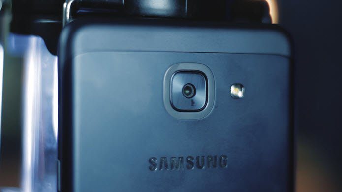 Samsung Galaxy J7 Pro vs.  Galaxia J7 Max
