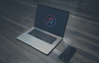 Arreglar Apple Music que no se reproduce en la imagen destacada en Mac