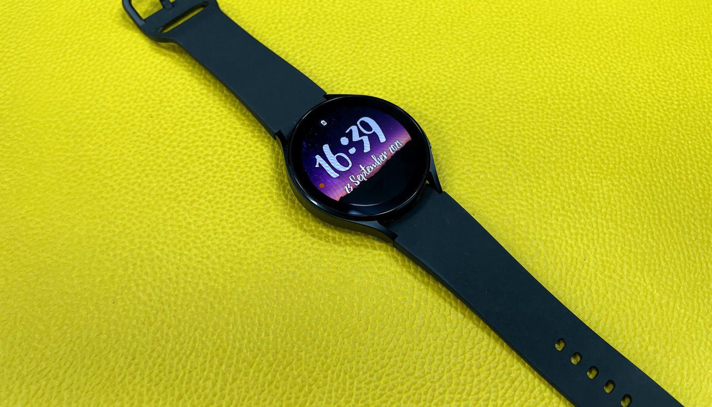 2 Cómo personalizar las esferas del reloj en Samsung Galaxy Watch